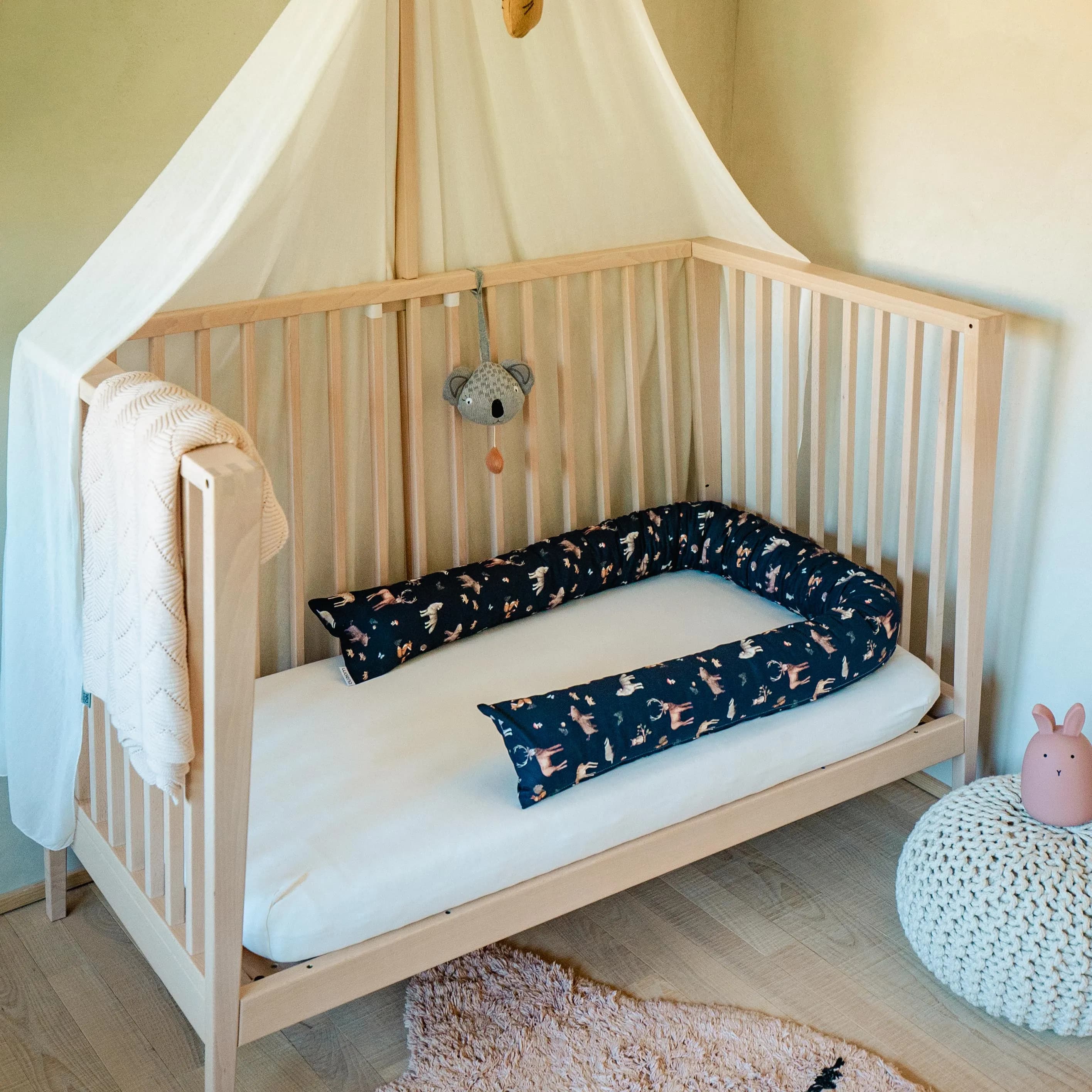 Bettschlange Waldtiere