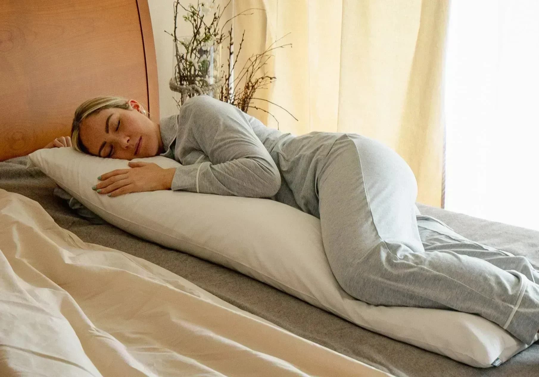 Seitenschläferkissen 35×140 cm mit Schafwollfüllung für ergonomischen Schlaf